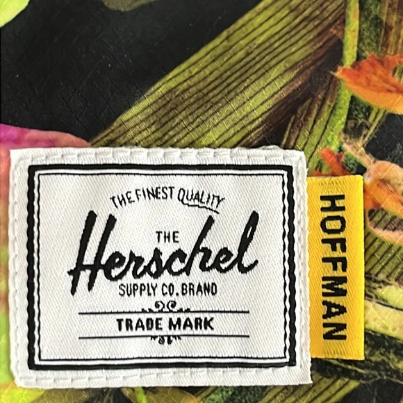 Herschel Supply Co. Voyage Alta Swim Shorts in Jungle Hoffman - NEW -Size Medium - Picture 10 of 12